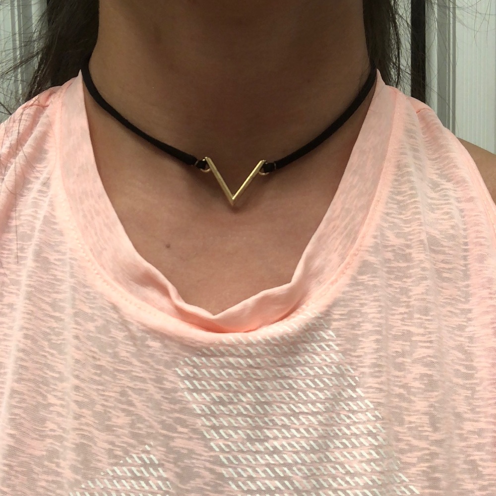 🌸 Choker